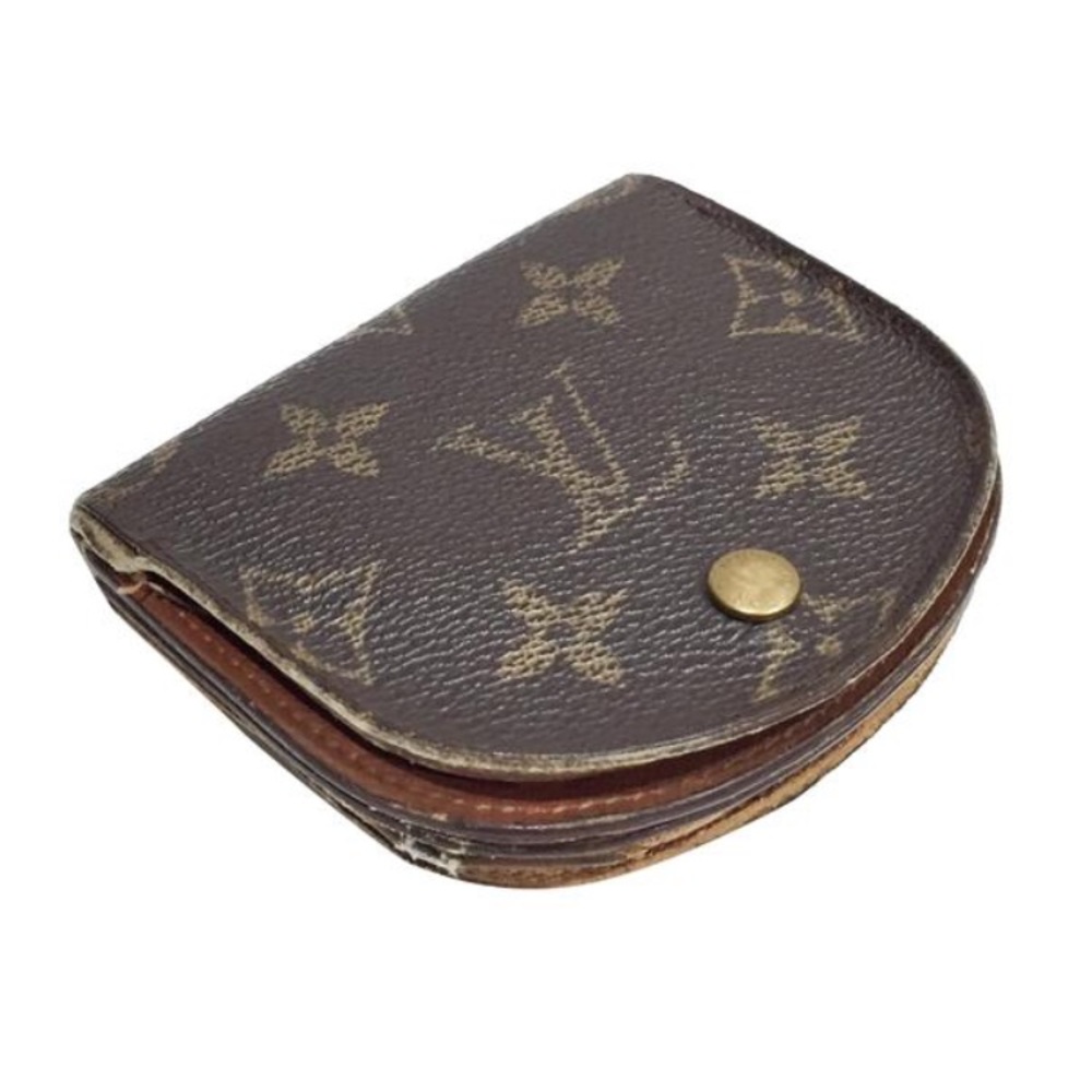 Louis Vuitton rounded coin purse